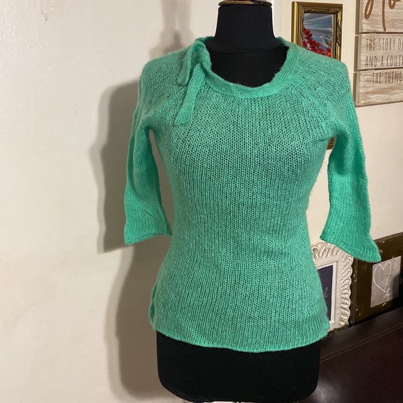 WOODEN SHIPS PAOLA BUENDIA WOMEN,S SWEATER SIZE S/M COLOR GREEN - Picture 1 of 11